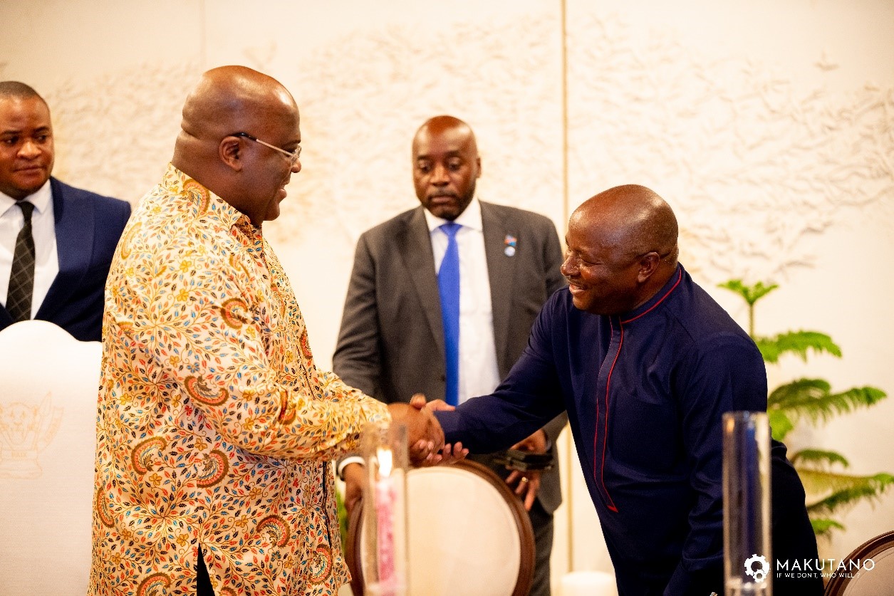 From left to right: His Excellency Mr Felix Antoine Tshisekedi greeting President Nteranya Sanginga